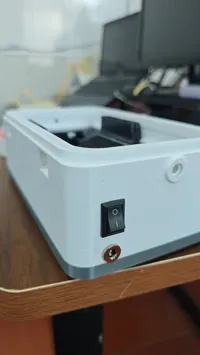背部带船型开关孔位,自行选择打印,开关型号KCD1,要选6A电流以上的
