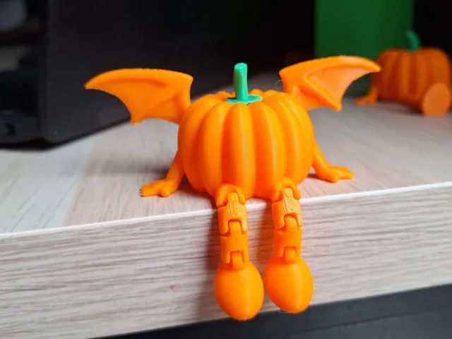 Articulated Winged Pumpkin