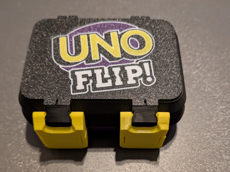 UNO Flip! card case v3