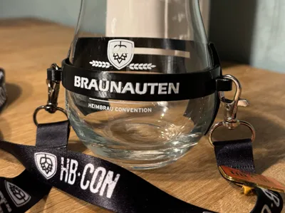 The HBCon Glass Holder - BRAUNAUTEN Edition 