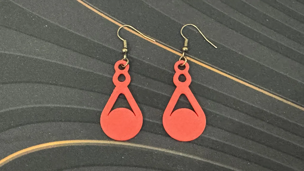 water drop earring 2 view 3