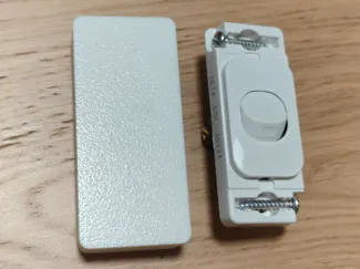 Clip-on lock-cover for DETA architrave switch 6111