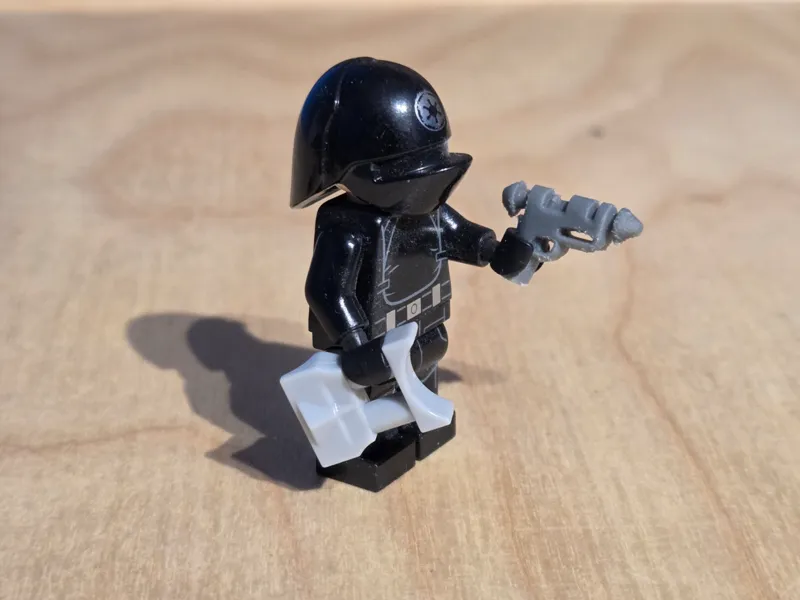 SW L3G0 RK-3 blaster.