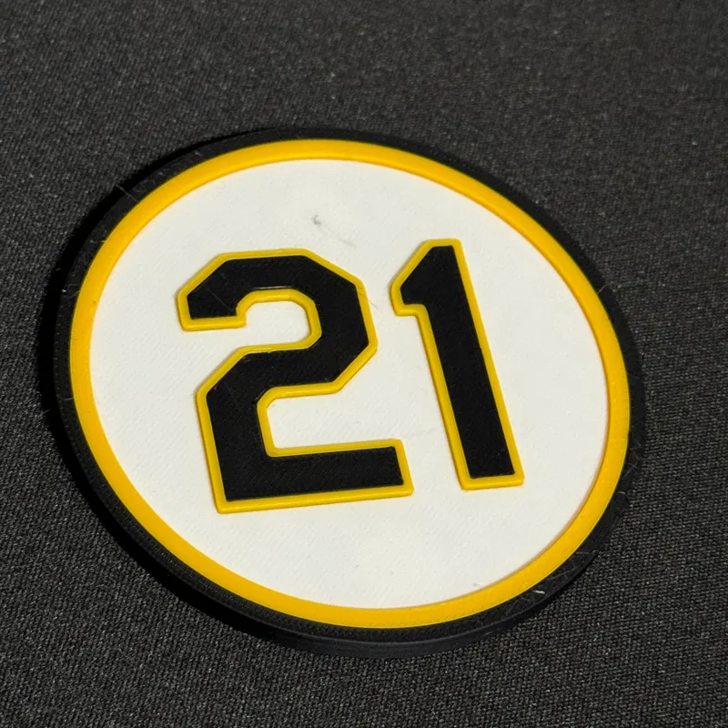 Roberto Clemente MLB Memorial Magnet 