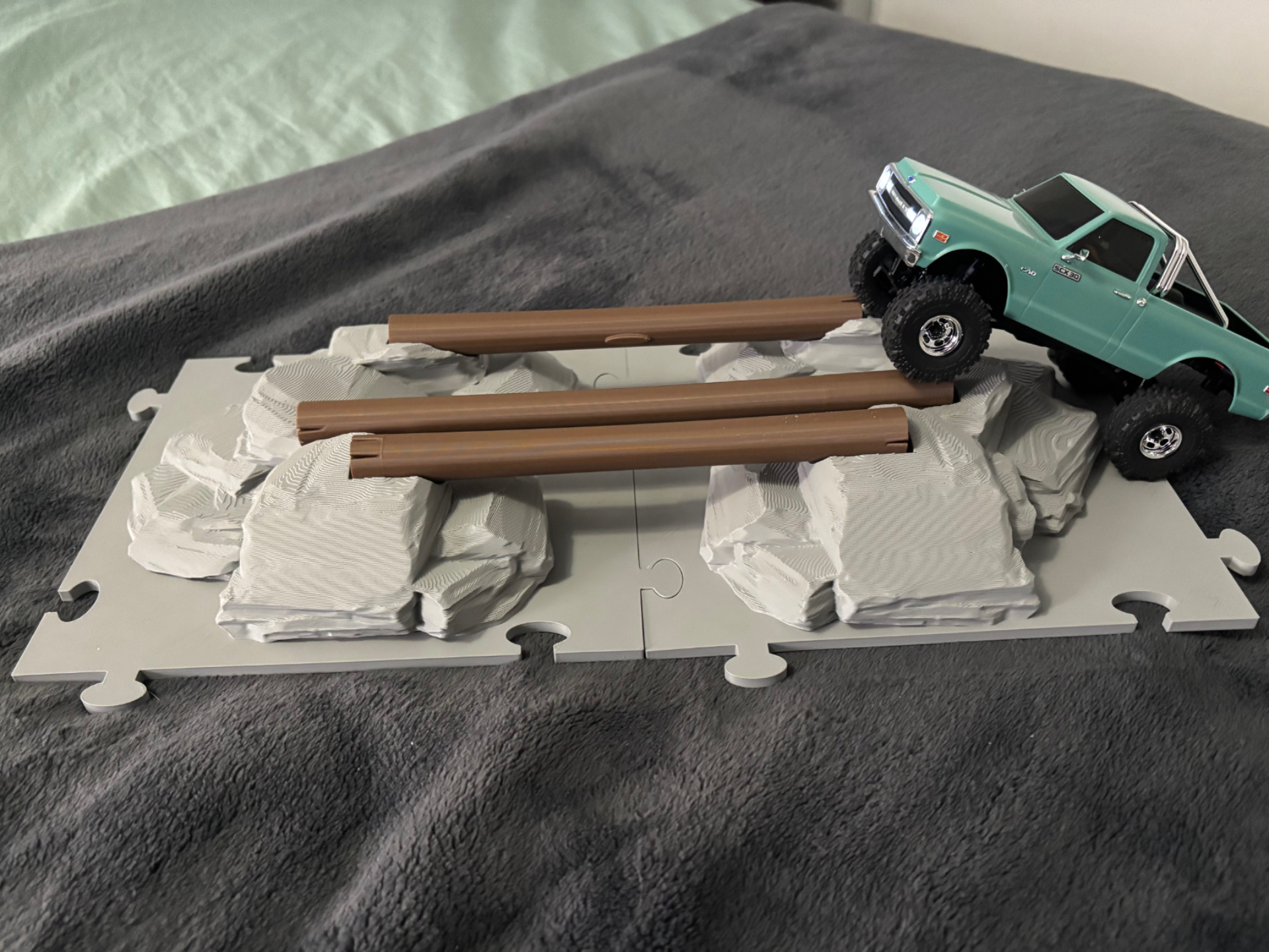 RC Crawler Park – 1/30 Scale Micro Log Bridge