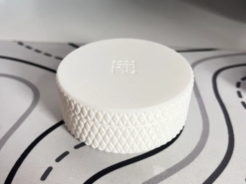 Knurled Twist-On Lid Container