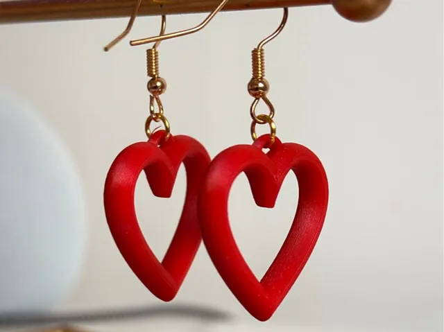 Heart-Shaped Dangle Earrings - Romantic Jewelry