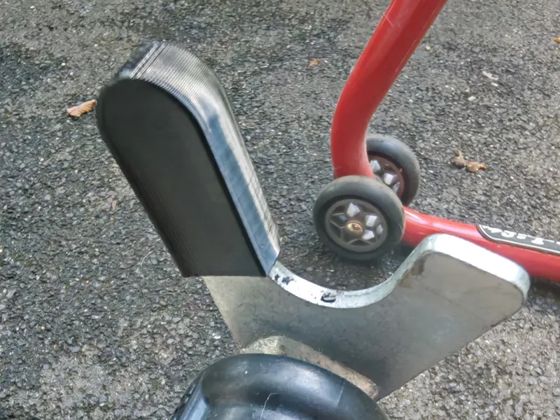 Embout de protection pour bequille d'atelier moto