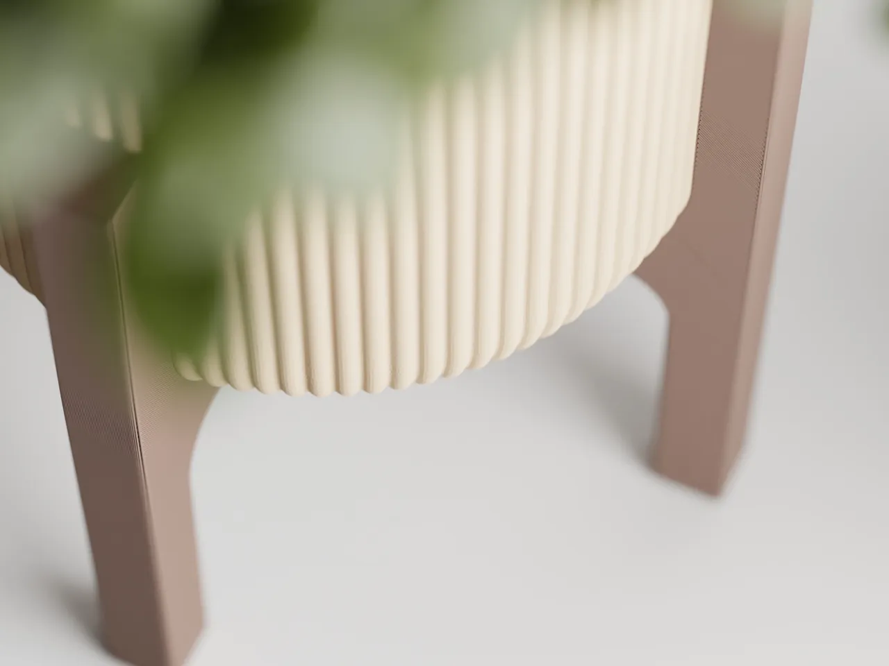 Plant Pot Elevare view 3