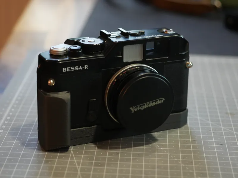 Bessa R Full-Grip