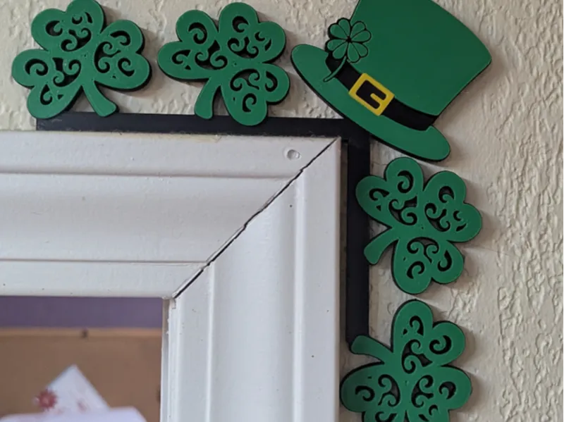 Shamrock St. Patty's day door corner