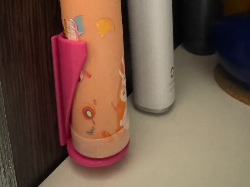 Toothbrush holder