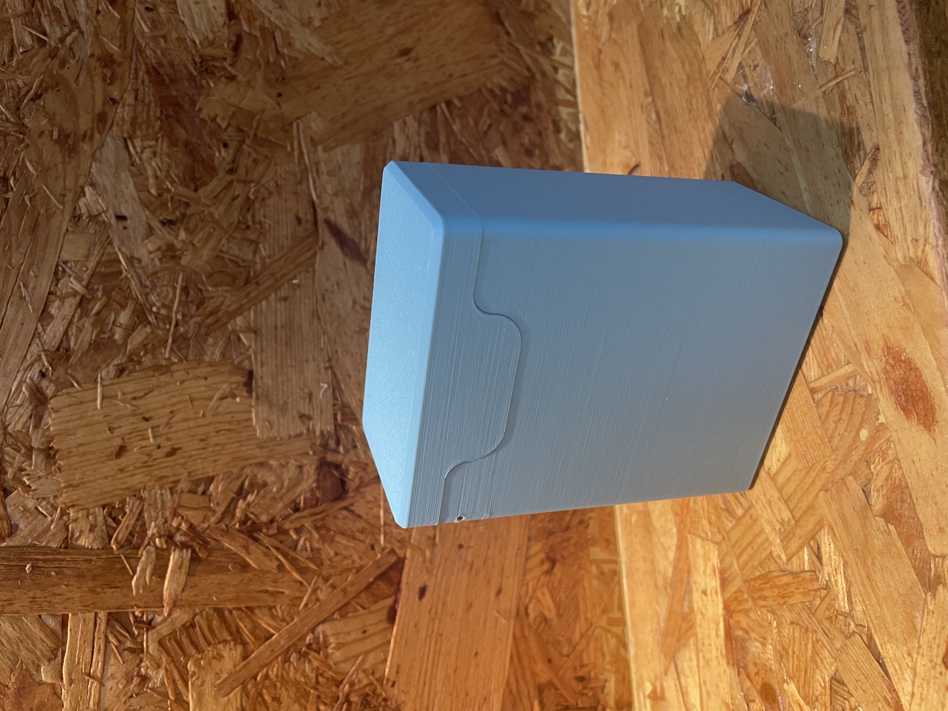 Miniatura 4 do modelo 3D 扑克牌/UNO卡牌收纳盒 （隐藏式转轴）（下凹开口）（多种型号选择）