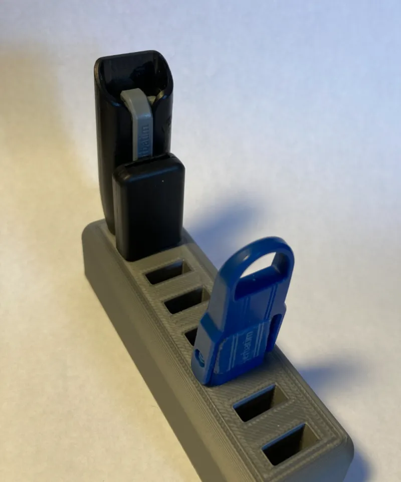 simple USB holder