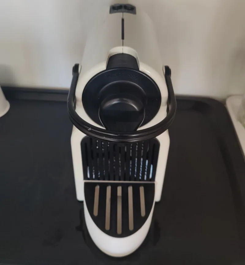 Nespresso Inissia base + grid