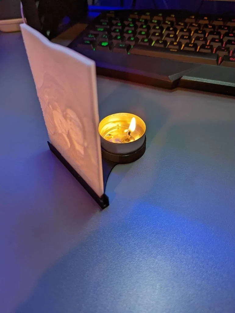 Lithophane tealight holder
