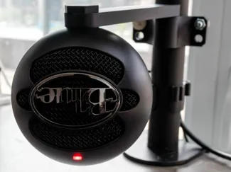 Logitech Blue Snowball iCE mic monitor arm