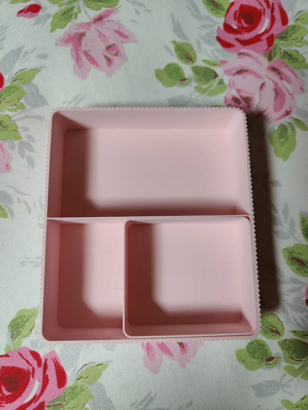 Organizer box with inner compartment by tr3dcreations - MakerWorld