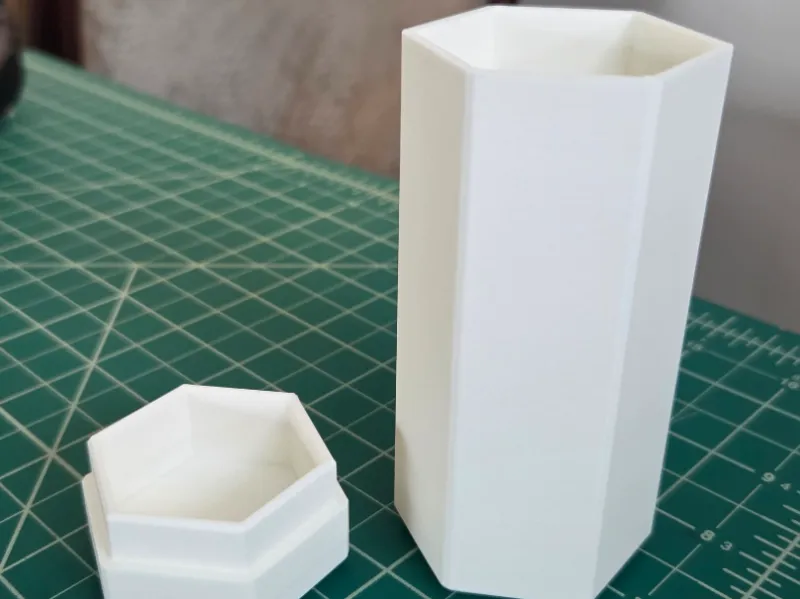 Hex Container