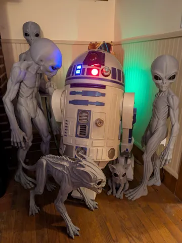 Soporte: Spike(Alien Pet) — vista de referencia 2