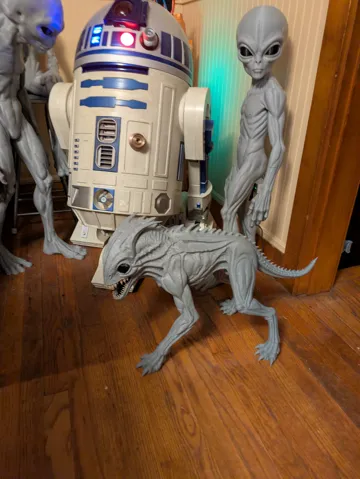 Soporte: Spike(Alien Pet) — vista de referencia 3