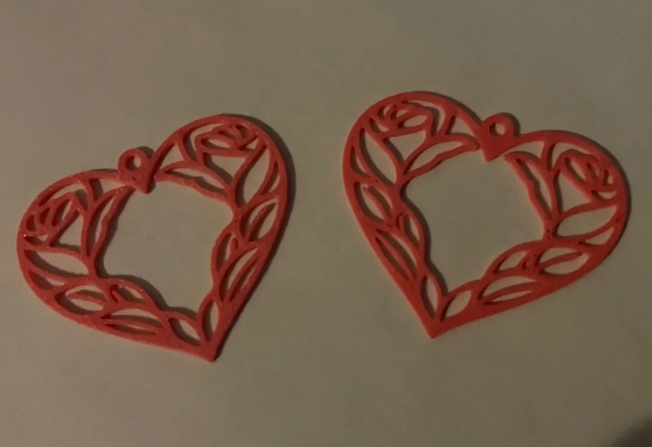 Heart Earrings with Roses inside view 3