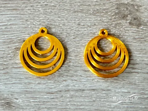 Circle earring view 2