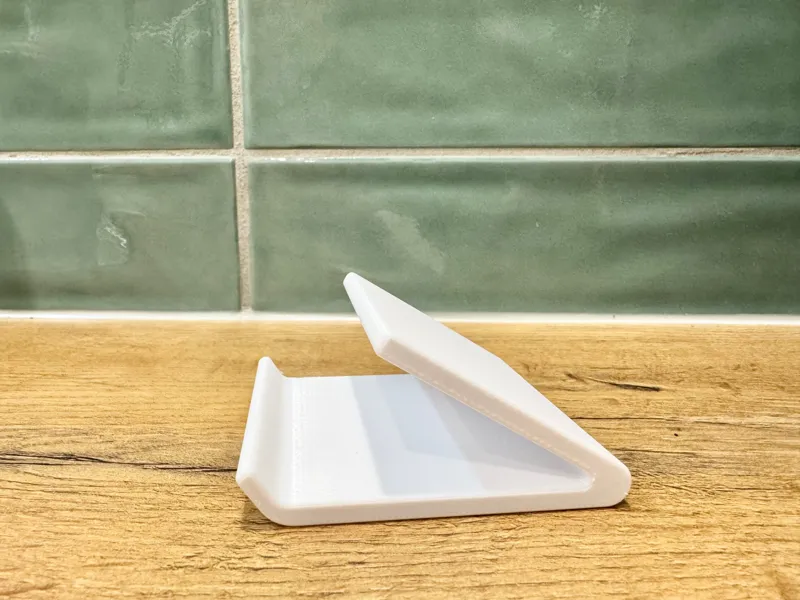 Minimalist Phone Stand