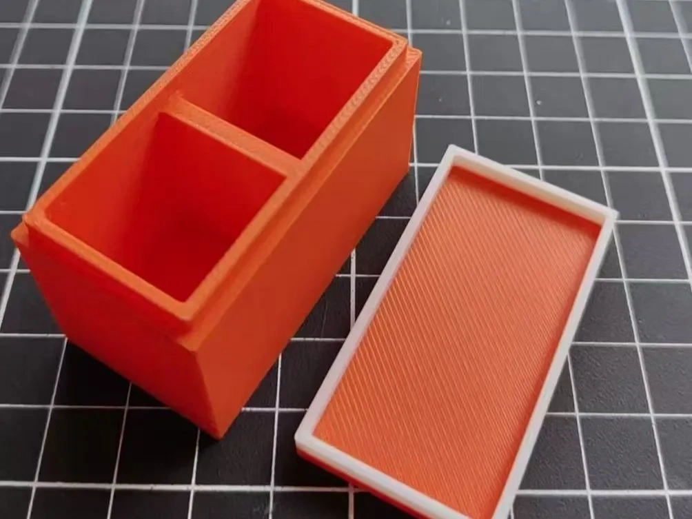 Miniatura 1 do modelo 3D 小盒子（内里2*2cm的2个小方格，内里2*3cm的2个小方格）