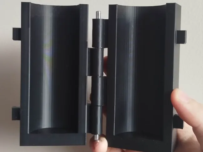 Moule à charnière polyvalent