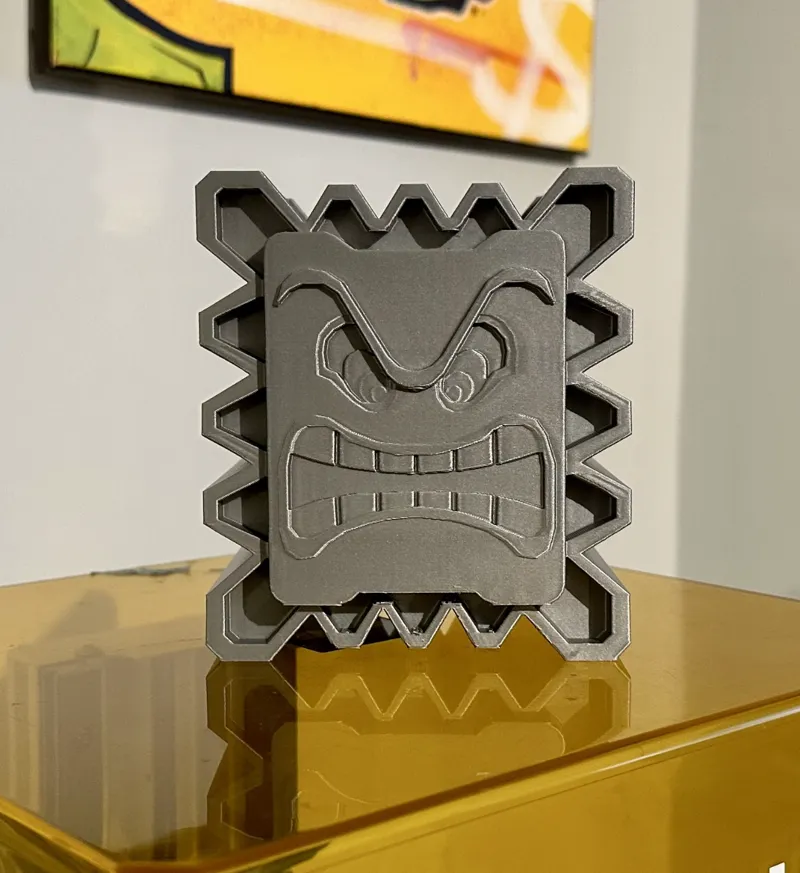 Thwomp Post-it 3'' holder