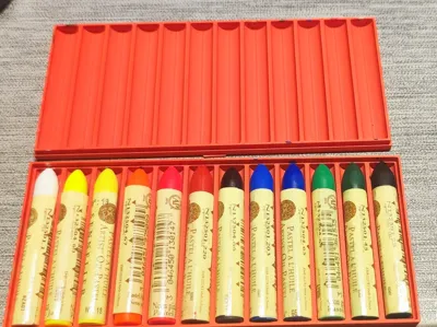 Box for Oil Pastels