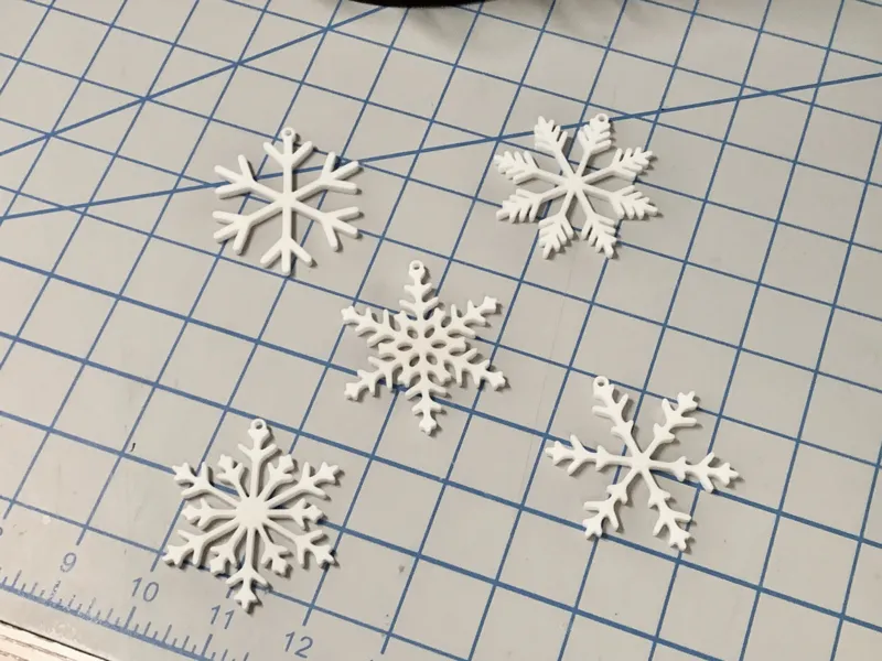 5 Snowflake Ornaments - Set 03
