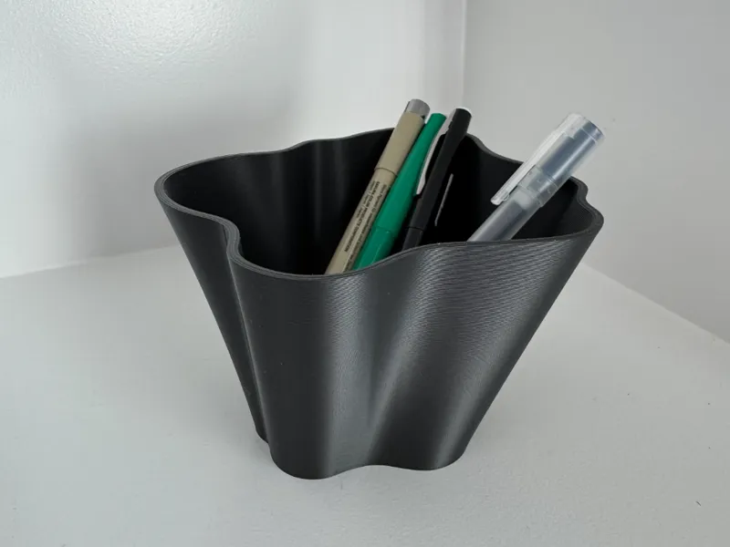Pen Holder / Plant Pot / Vase