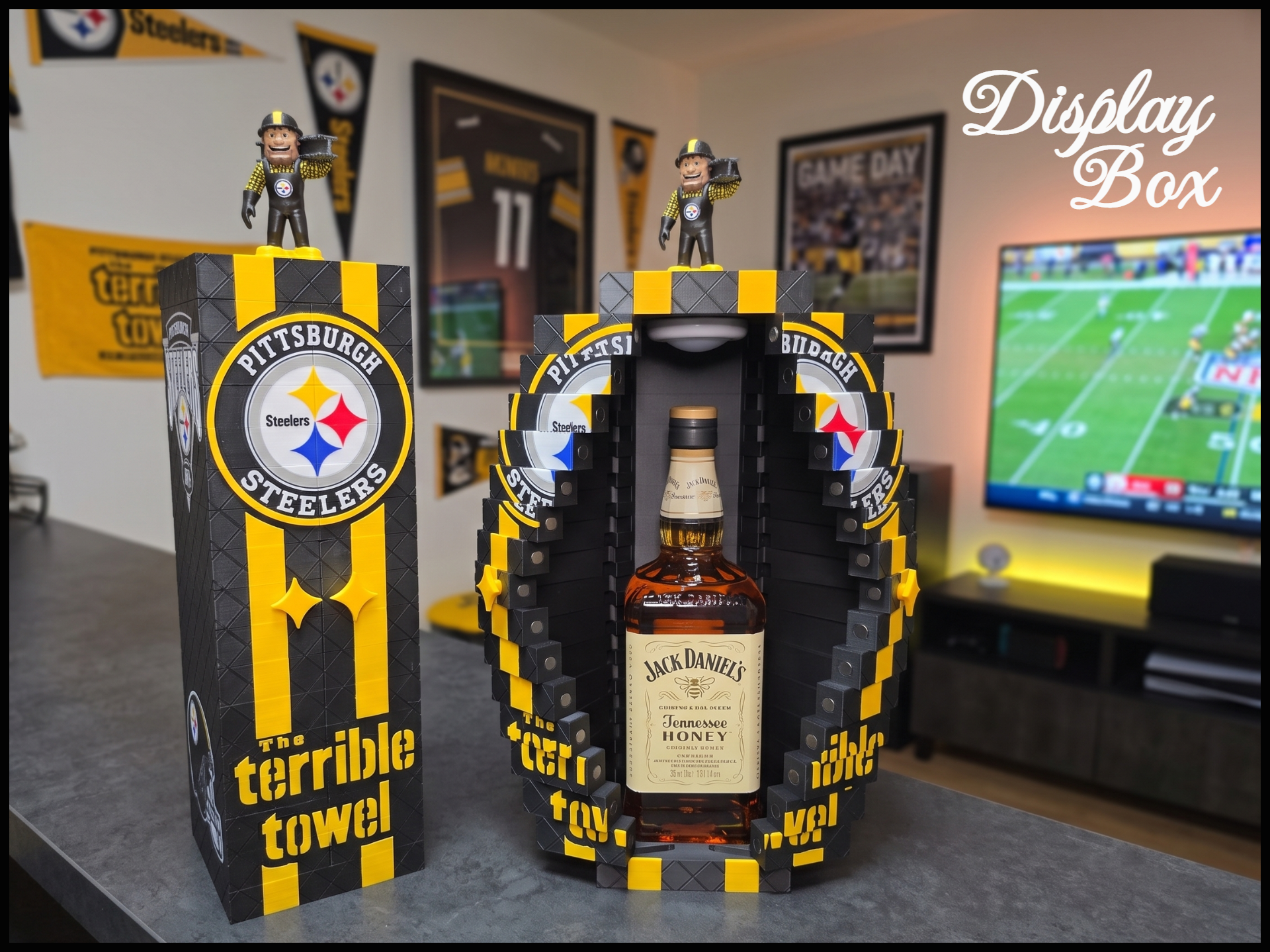 Pittsburgh Steelers Folding Door Display Box - 1