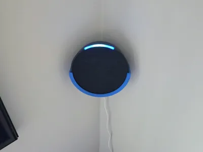 Echo Pop Corner Wall Mount