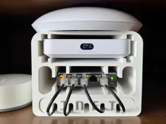 Ubiquiti UCG Ultra and TP-Link Switch Mini-Rack