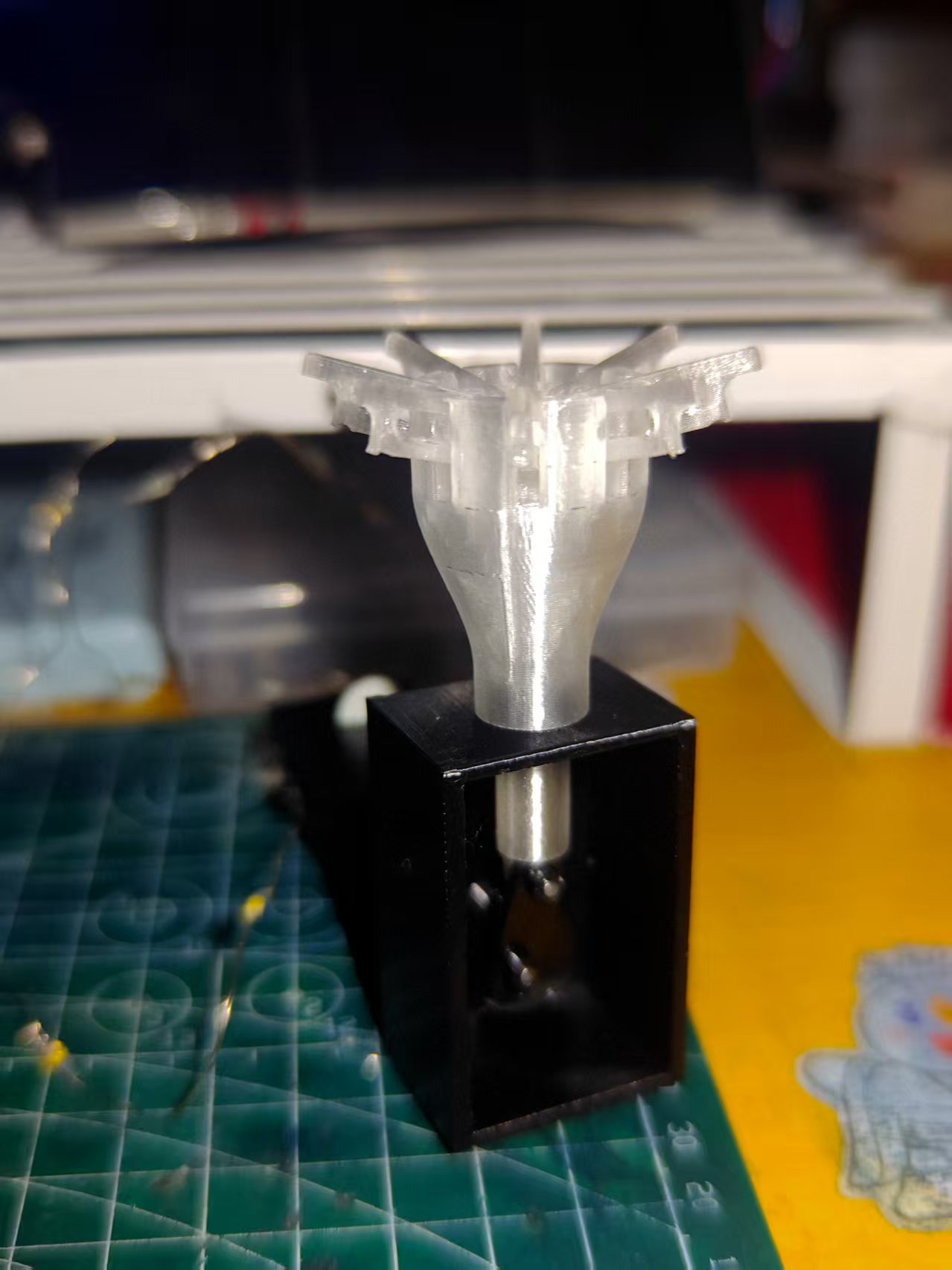 Miniatura 2 do modelo 3D 花朵开合器