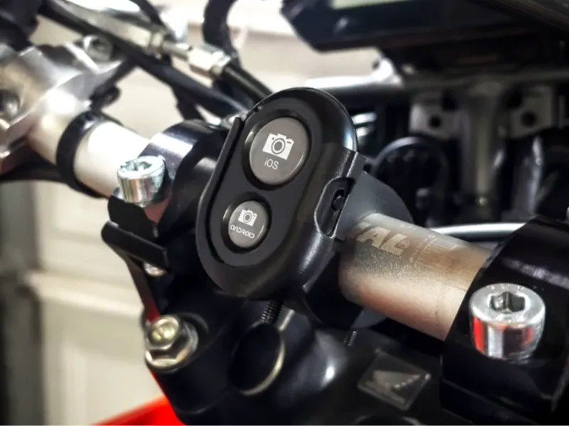 Handlebar Wireless Phone Selfie Remote - 1" Dia.