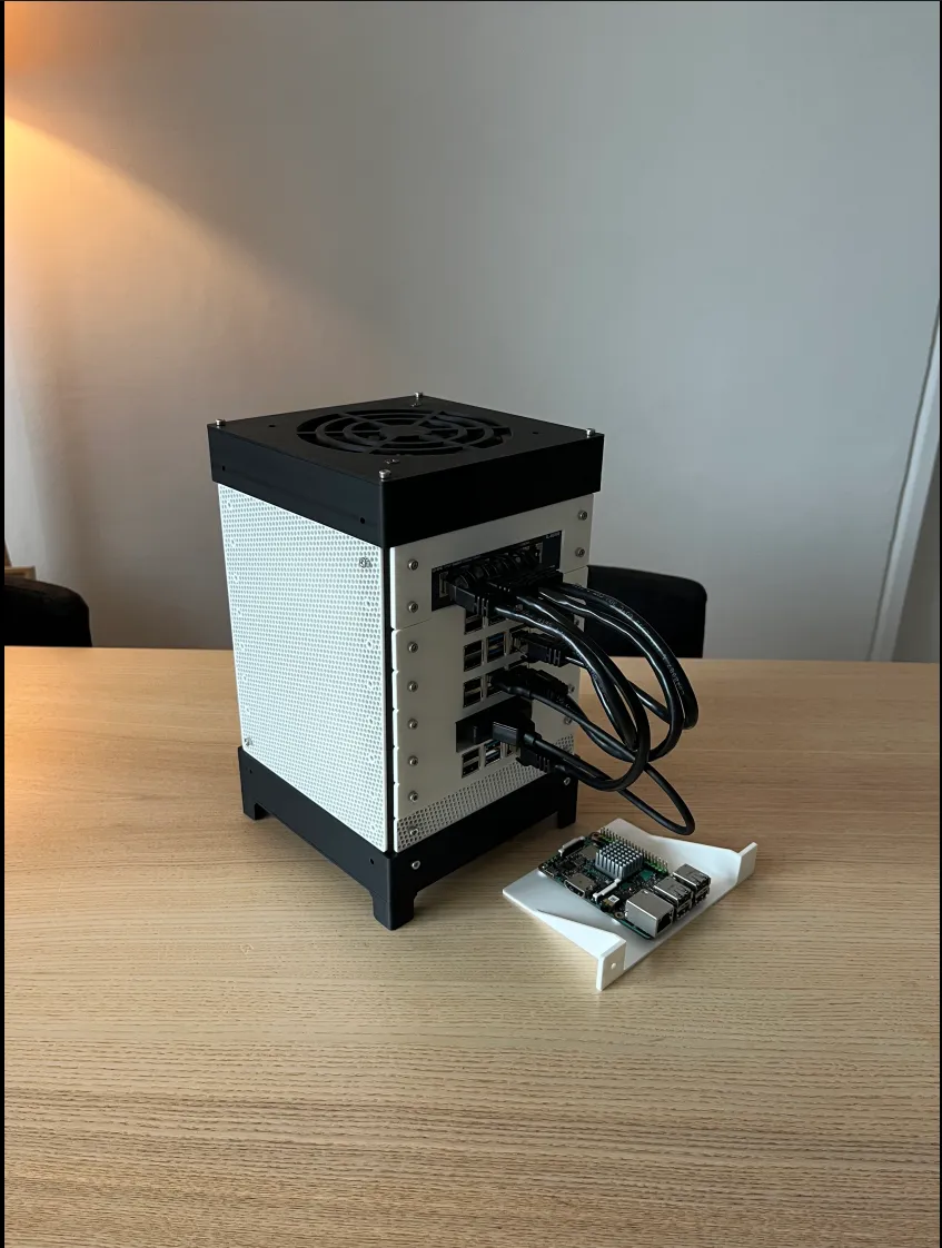 Microlab - Mini Modular Home Server Rack view 4