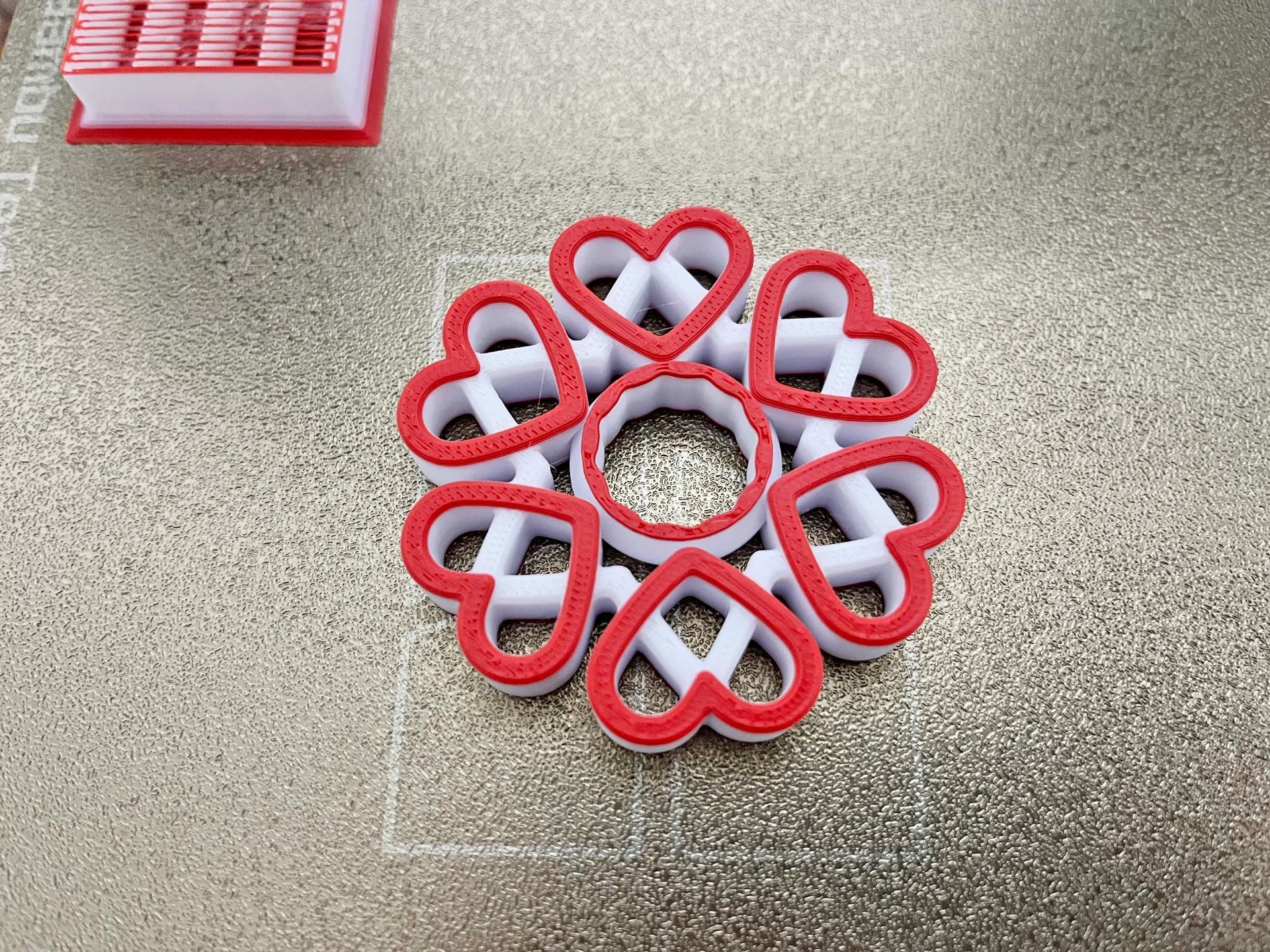 Miniatura 2 do modelo 3D 线条爱心 指尖陀螺