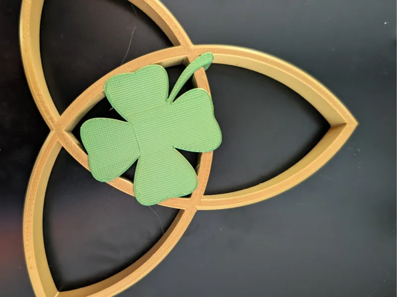 Celtic Knot 4 leaf clover