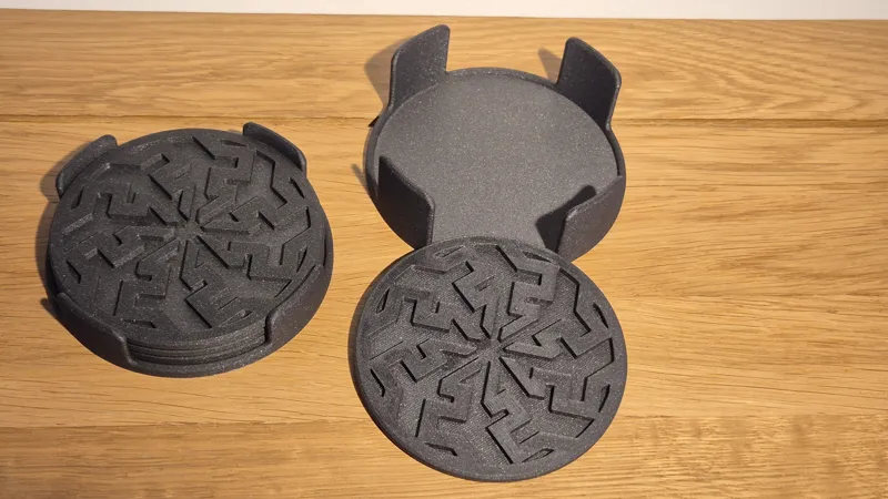 Maze Star Coaster Set with Holder