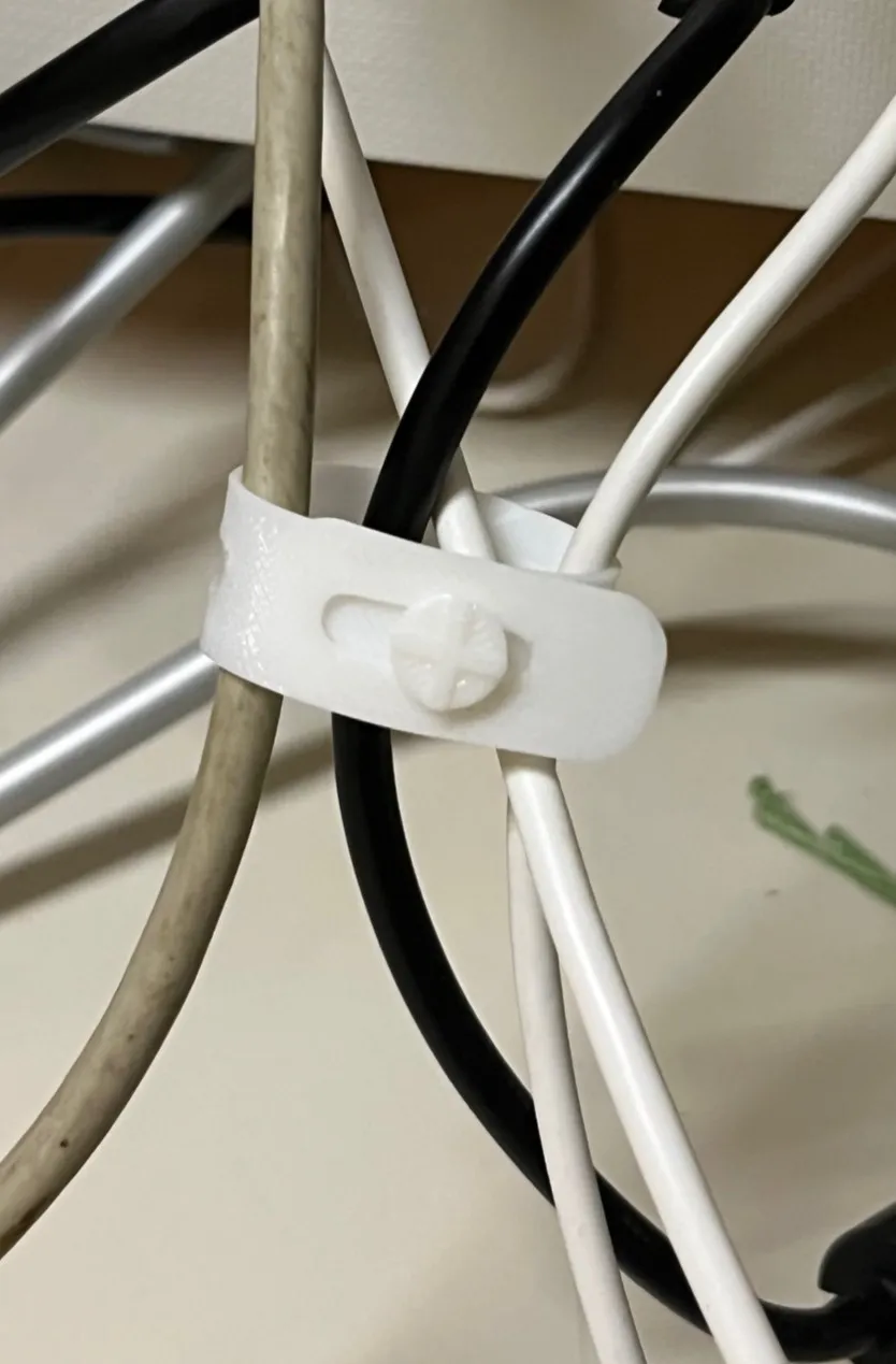 CABLE TIE "Cross" Flexible Cable Tie Organizer by MBRS MakerWorld