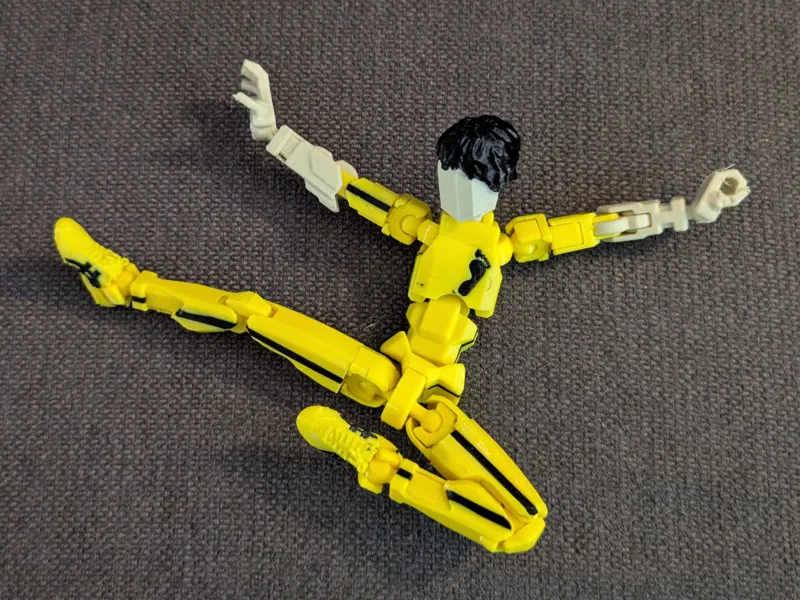 Dummy 13 Bruce Lee Game of Death yellow tracksuit