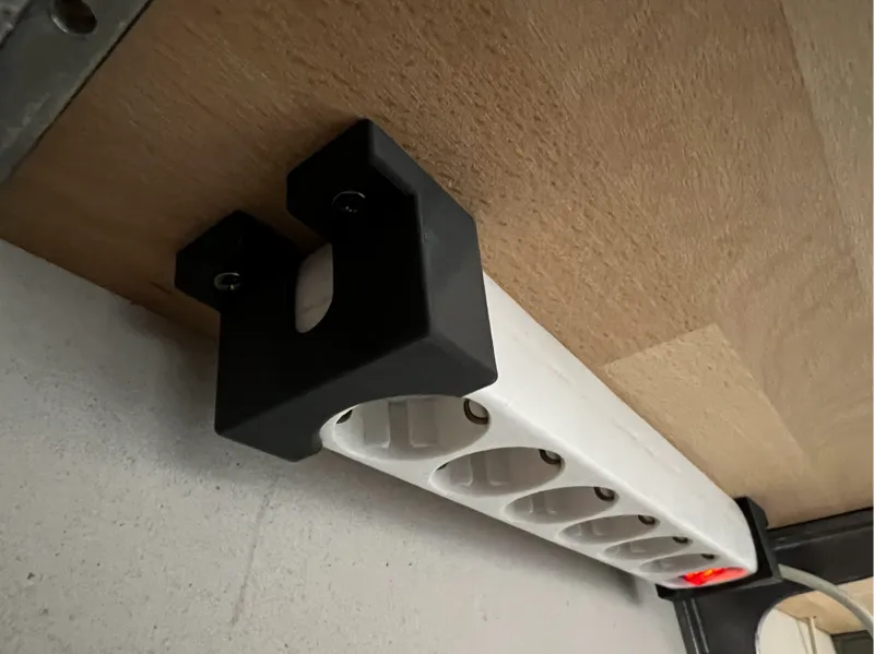 Powerstrip mounting brackets