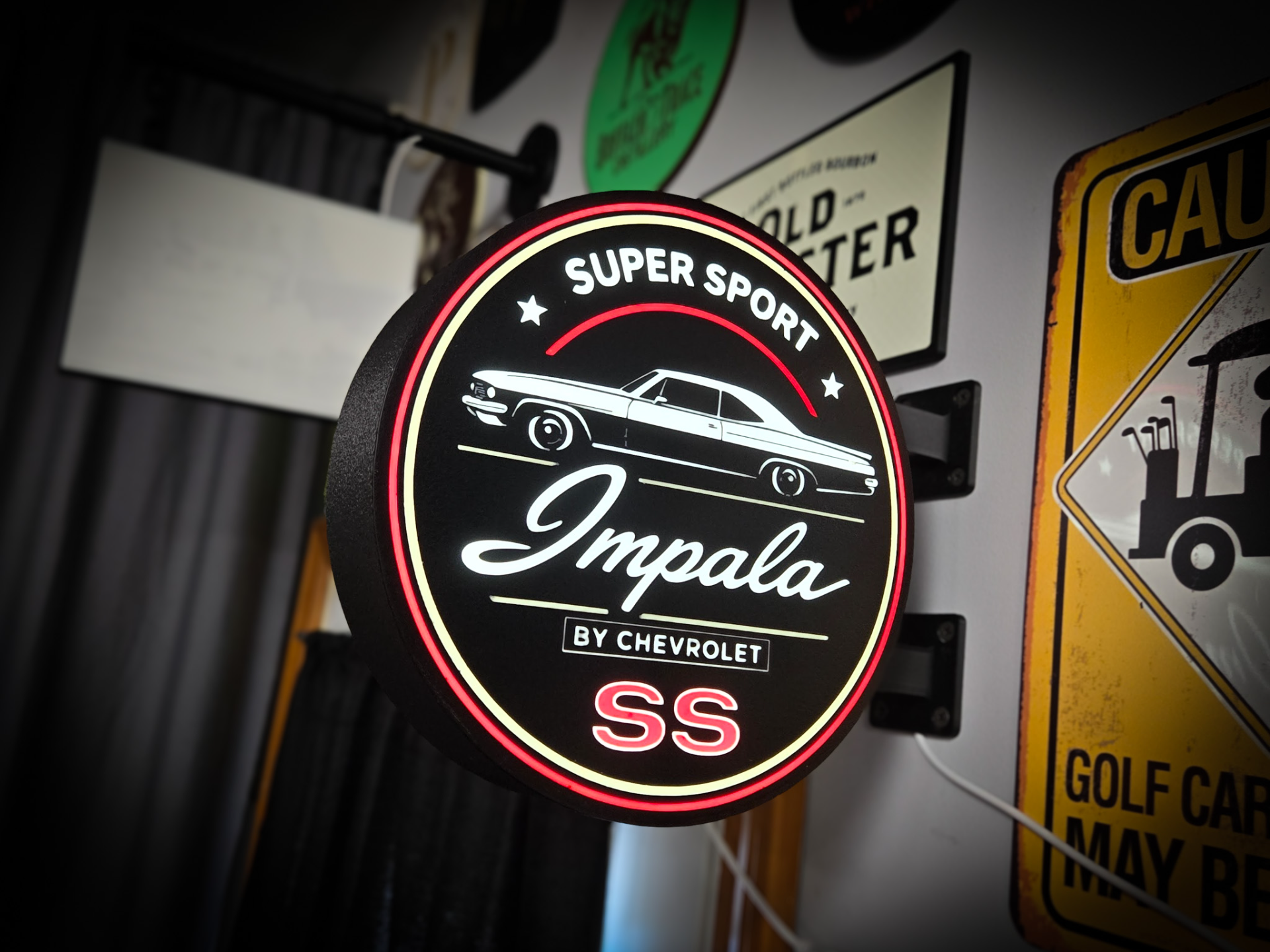 IMPALA SS ~ 2-Sided Round Lightbox