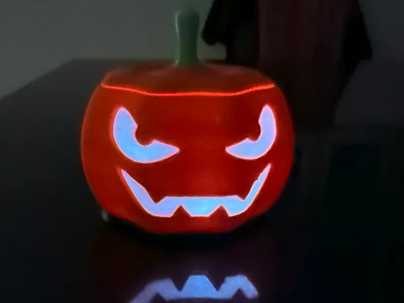 halloween pumpkin for blacklight or for tealight