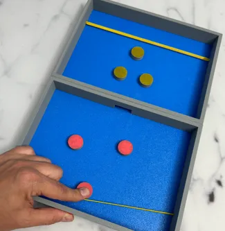 Fast Sling Puck Game - slingshot