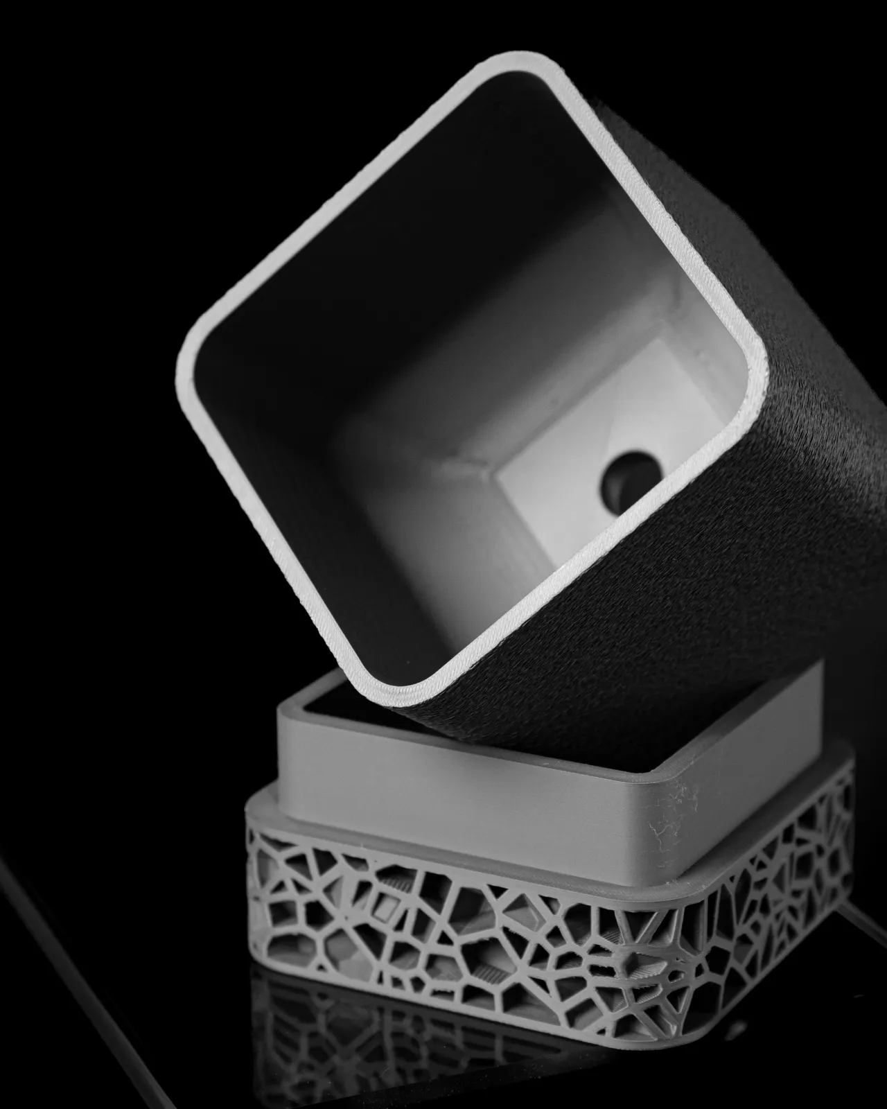 Vori Square Planter by MODERN MACHINE view 3